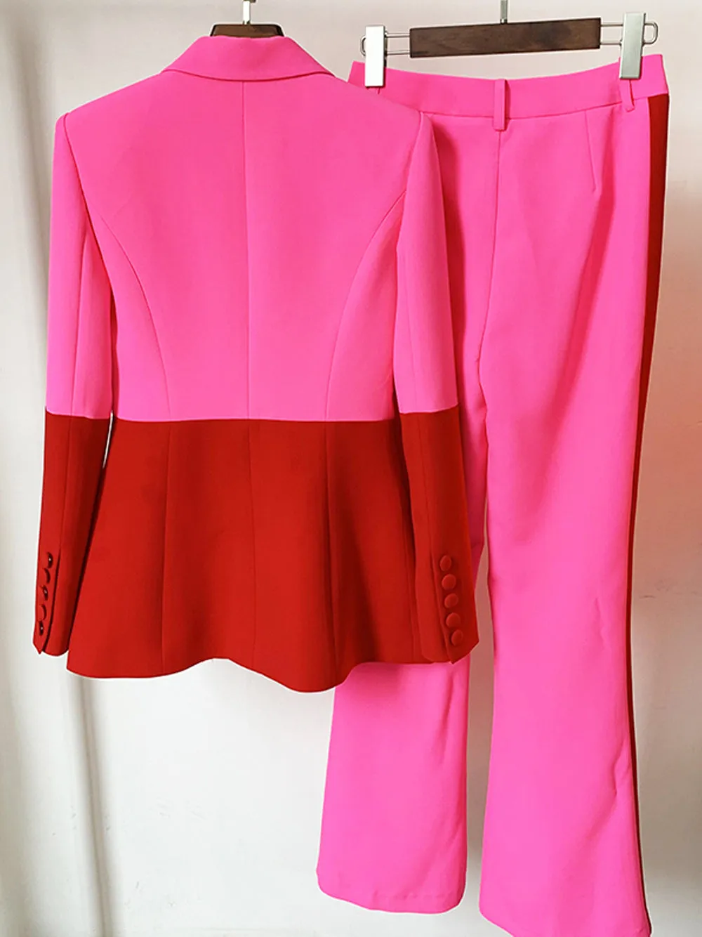 PETELE Blazer & Pants Set In Pink & Red