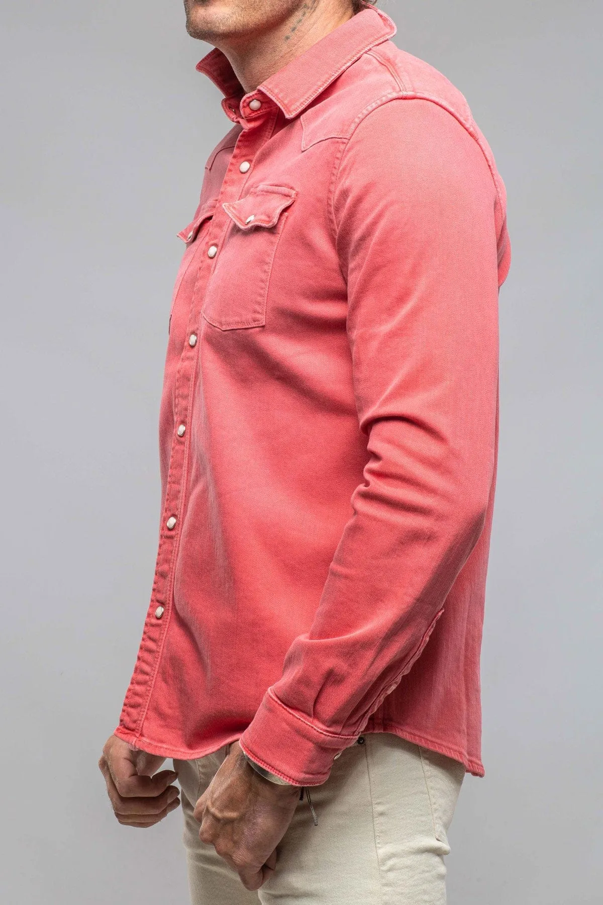 Ranger Colored Denim Snap Shirt In Washed Corallo