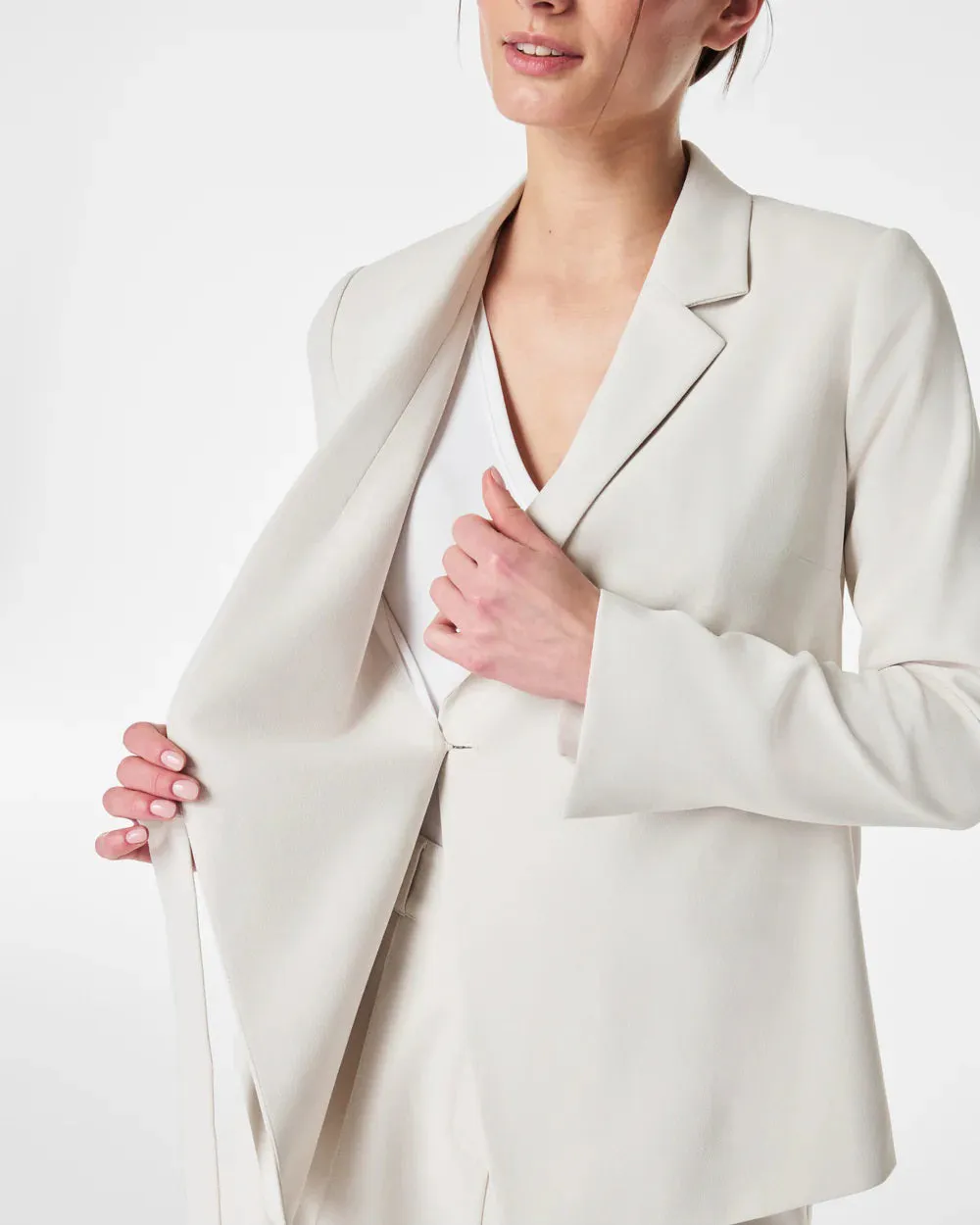 SPANX - CAREFREE CREPE WRAP BLAZER